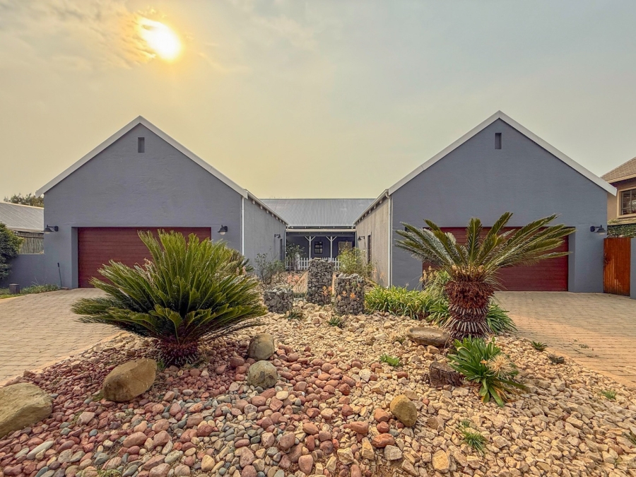 6 Bedroom Property for Sale in The Coves North West